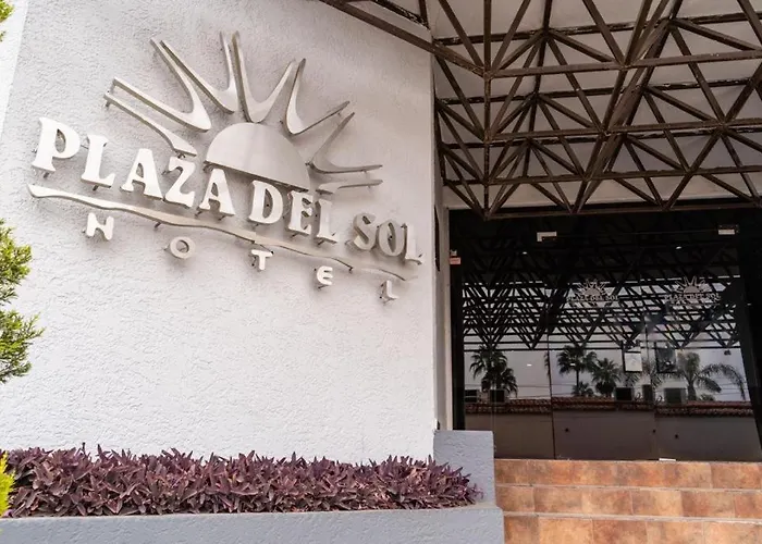 Hotel Plaza Del Sol