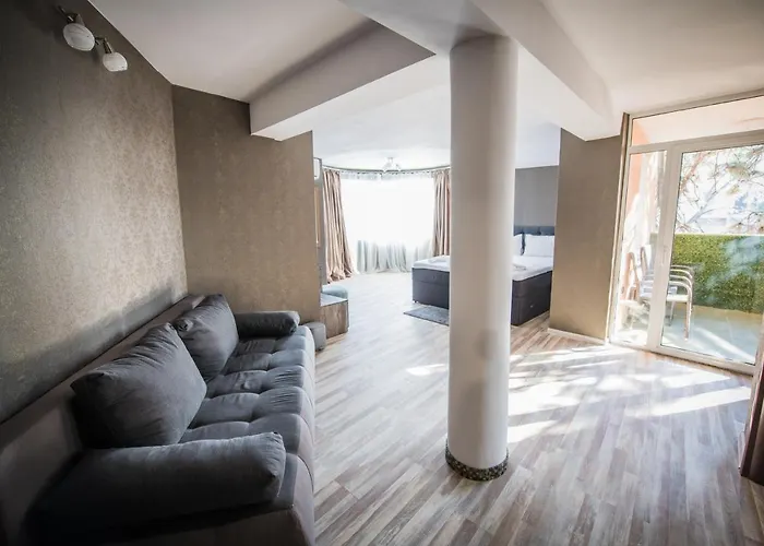 Vida Family Hotel -Top Central Location