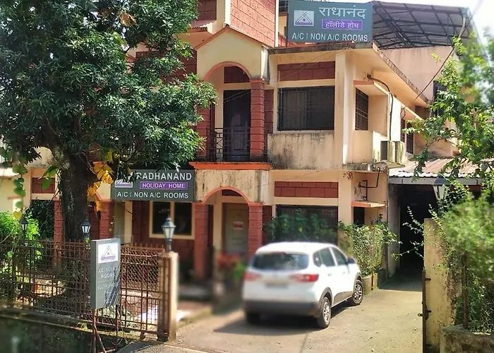 Radhanand Holiday Home