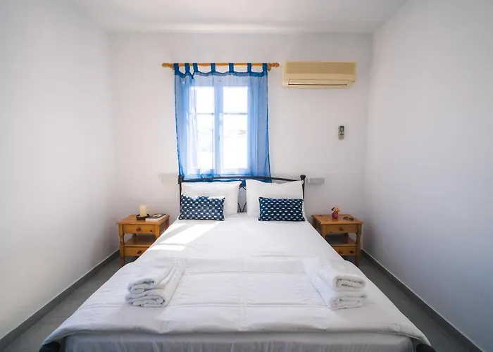Giamaki Apartments