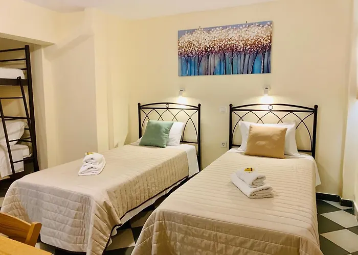 Costas Rooms