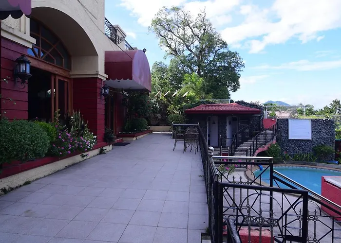Ang Tahanan Ni Aling Meding Hotel And Restaurant