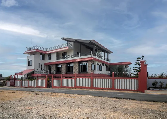 7 Sisters Falls View Inn