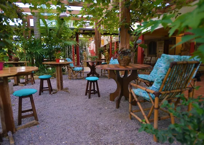 Hotel Ferrugem Eco Village