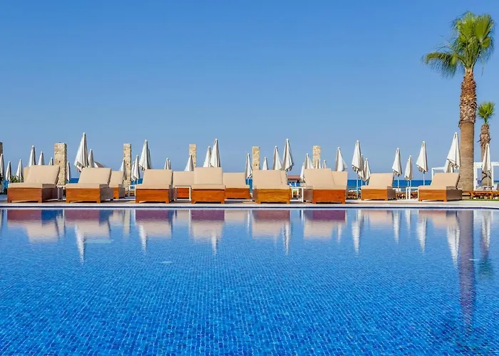 Flamingo Paradise Beach Hotel - Adults Only