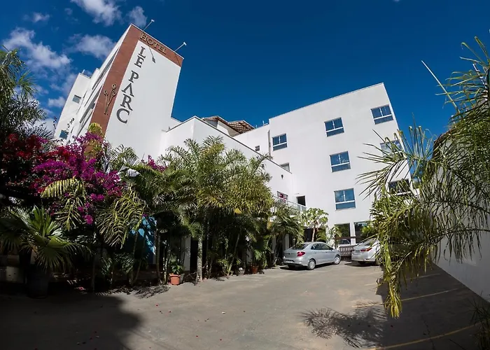 Le Parc Hotel