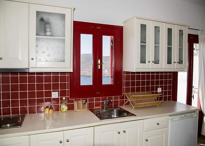 Asvestoti Maisonettes Red House