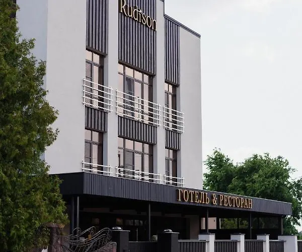 Rudison Hotel & Restaurant