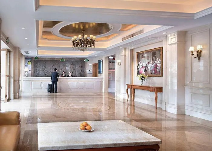 Vienna Hotel Qingyuan Yingde Guangming Road