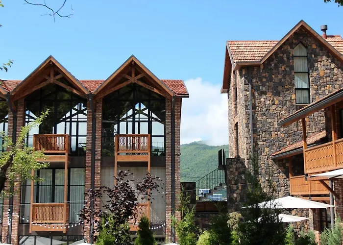 Dilijani Tun Hotel & Restaurant