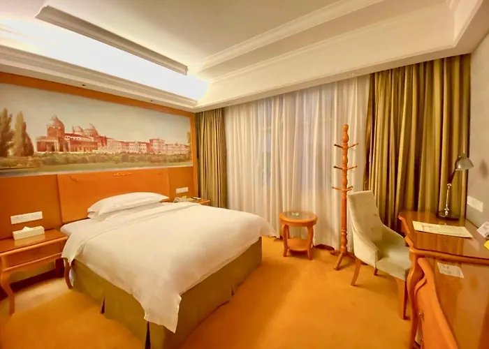 Vienna Hotel Changde Wuling Avenue