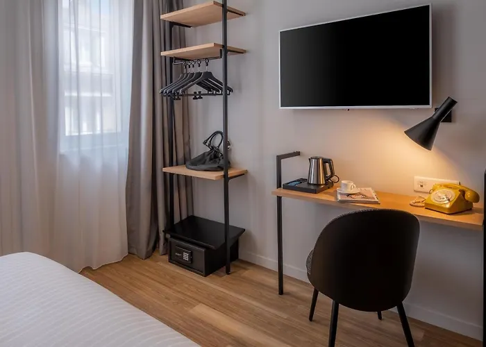 Ferdinand Hotel Tours
