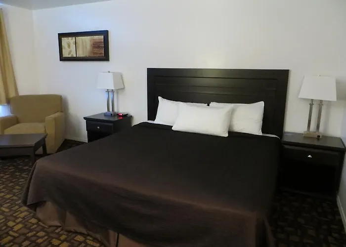 Travelodge By Wyndham Prince Albert
