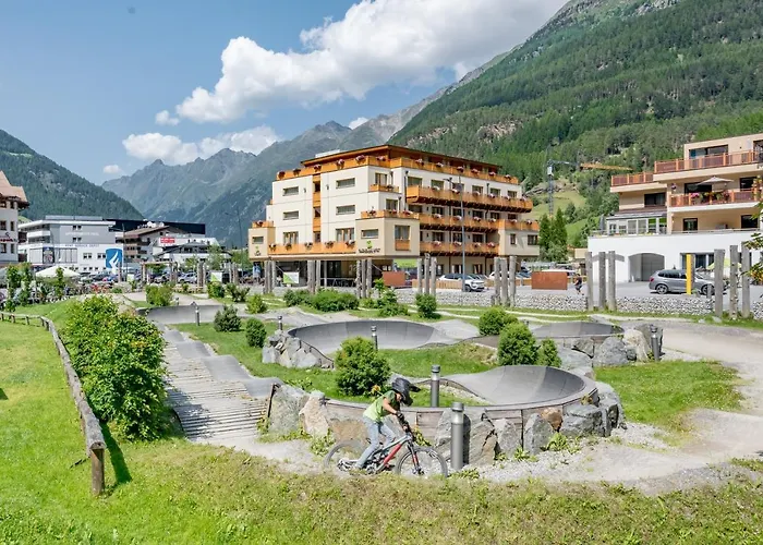 Hotel Baeckelar Wirt Superior Oetztal Inside Sommer Card Partner
