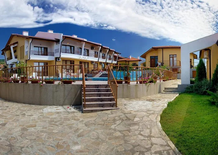 Montemar Villas