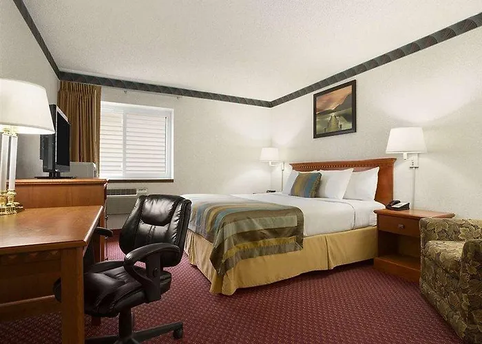 Days Inn By Wyndham Middletown