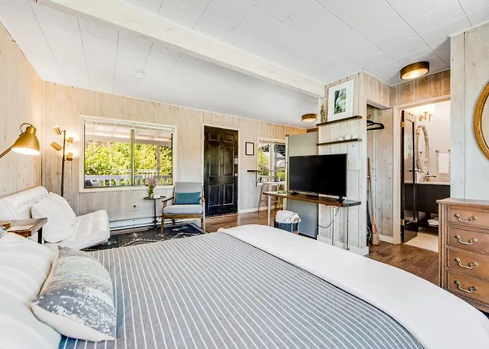 Melody Vineyard Cottage