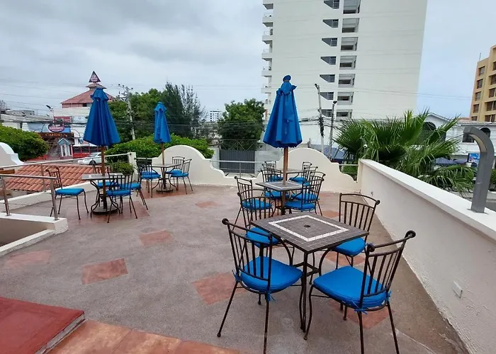 Hotel Voyager Manta