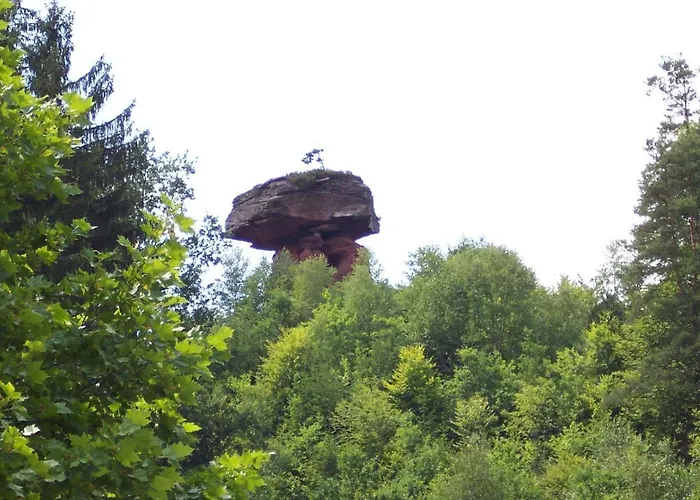 Waldhotel Felsentor