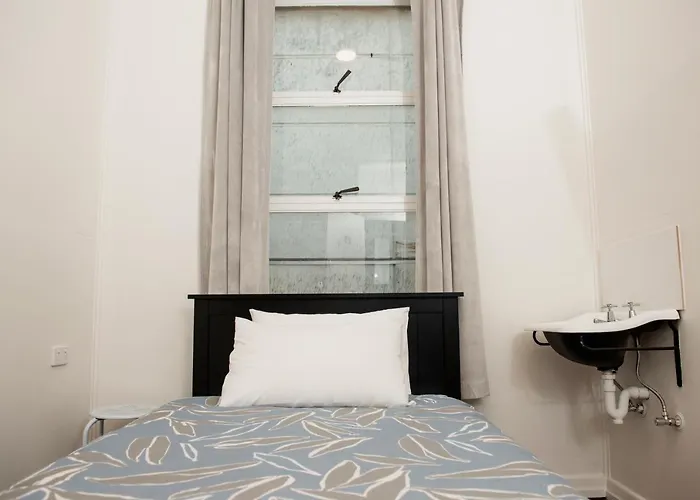 The Met Hotel