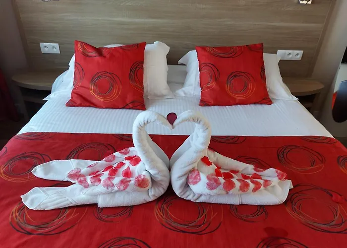 Contact Hotel - Hotel Les Bleuets & Spa