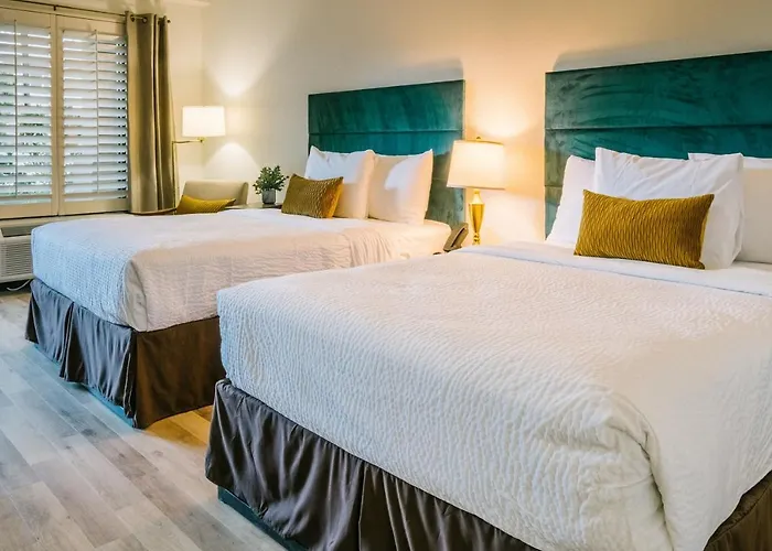 L3 Oasis Hotel