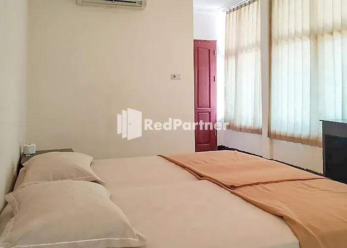 Palu City Guest House Mitra Reddoorz