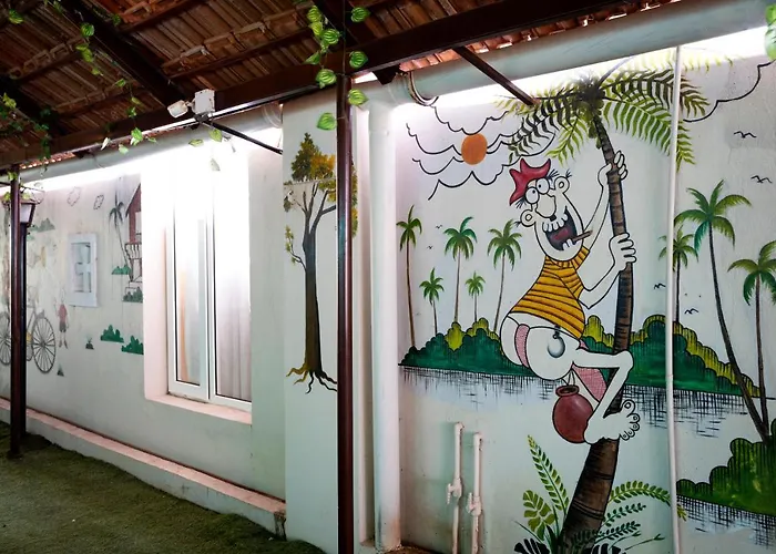 De Lagom Comforts , Comfortable Rooms With Pool & Breakfast - Near Anjuna Beach