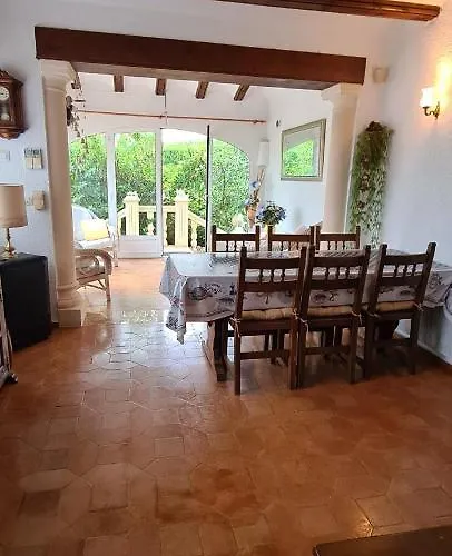 Maison Nathalia