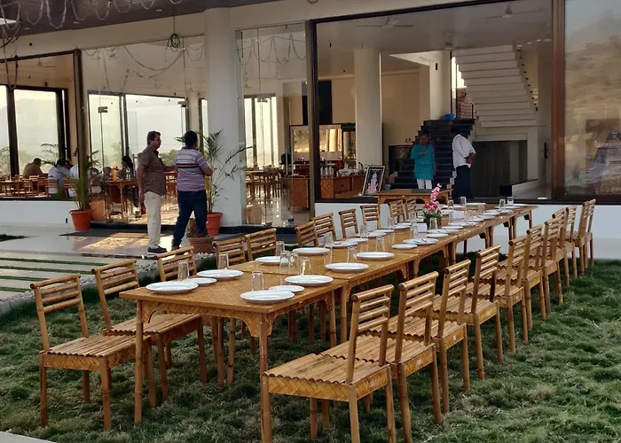 Hotel Ajanta Green Restaurant And Resort