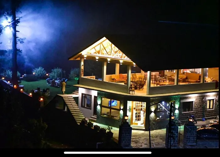 Raees Khana Hotel