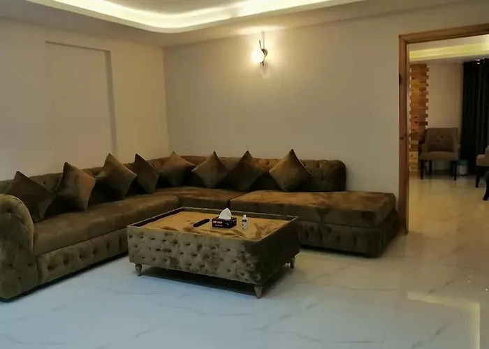 Raees Khana Hotel