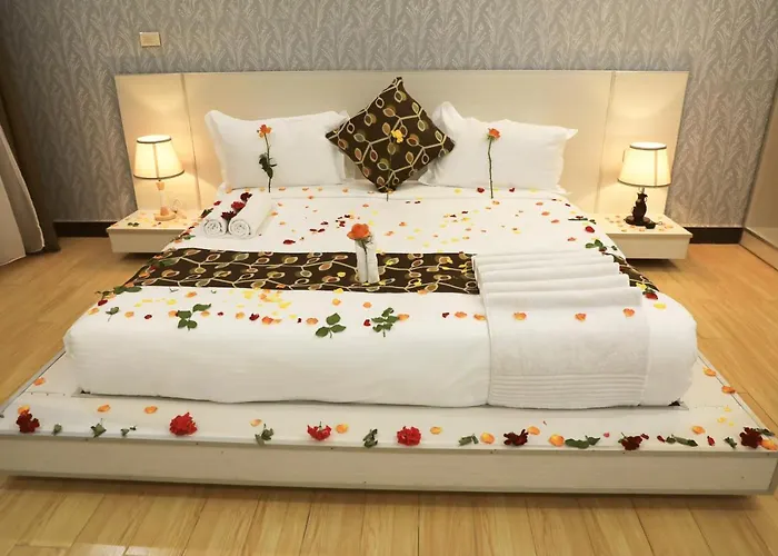 Riverland Hotel