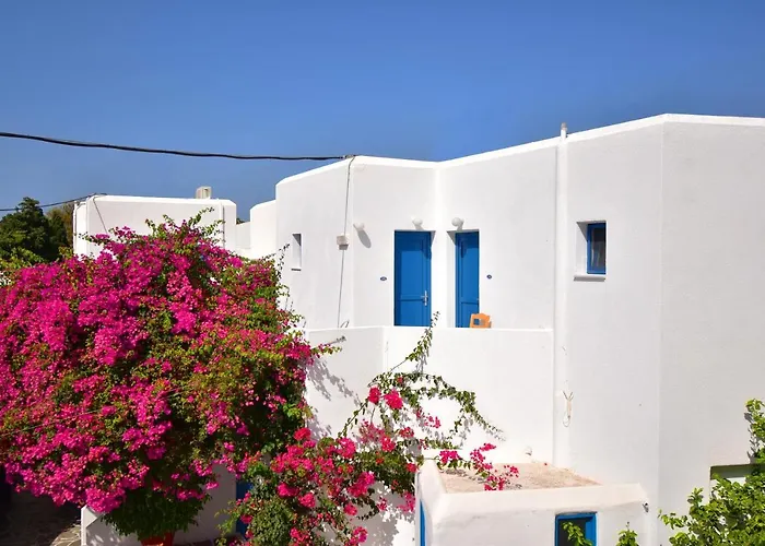 Ayeri Hotel