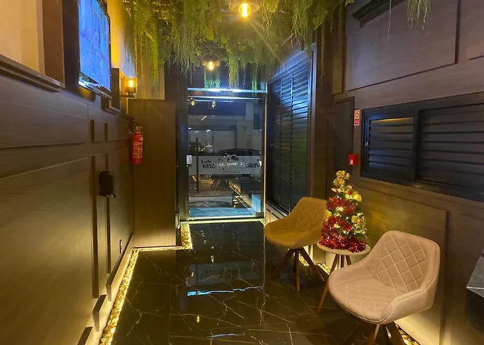 Beach Hotel & Suites