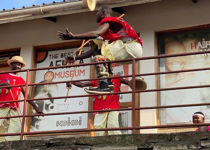 Koi Koi, Fort Portal