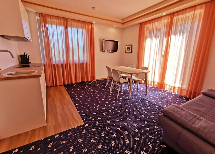 Garni Hotel Burgleitenhof
