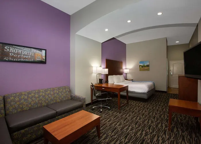 La Quinta By Wyndham Tupelo