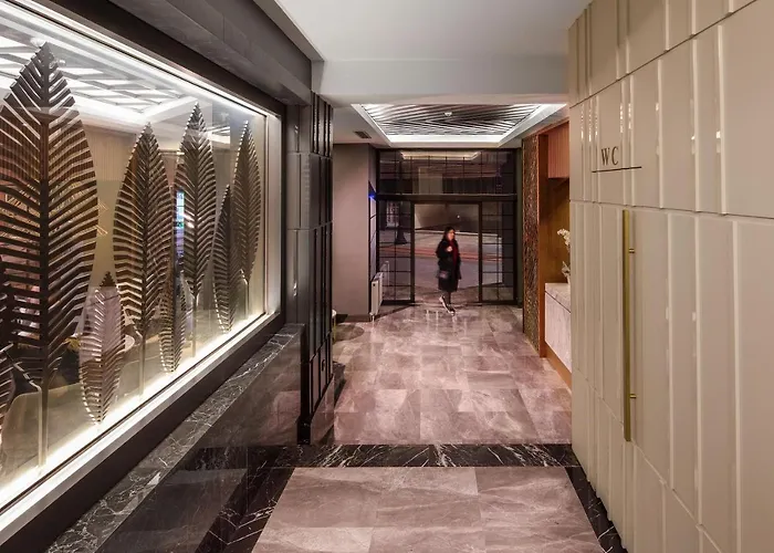 B Loft Hotel