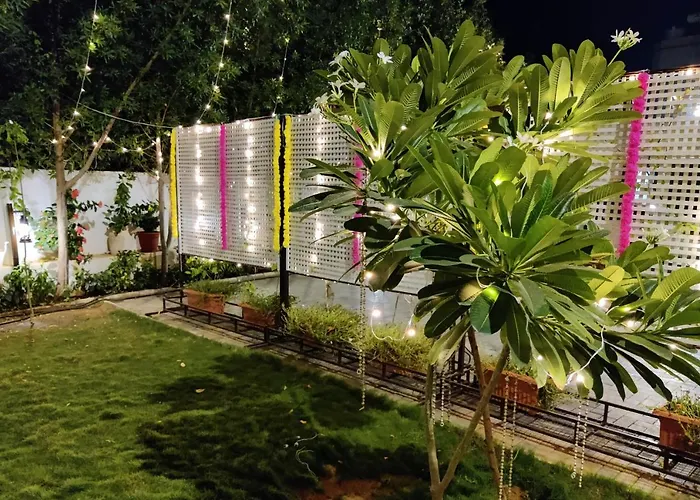 Daze Off Studio House