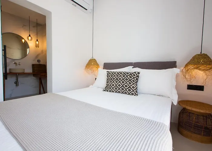 Eleana Hotel