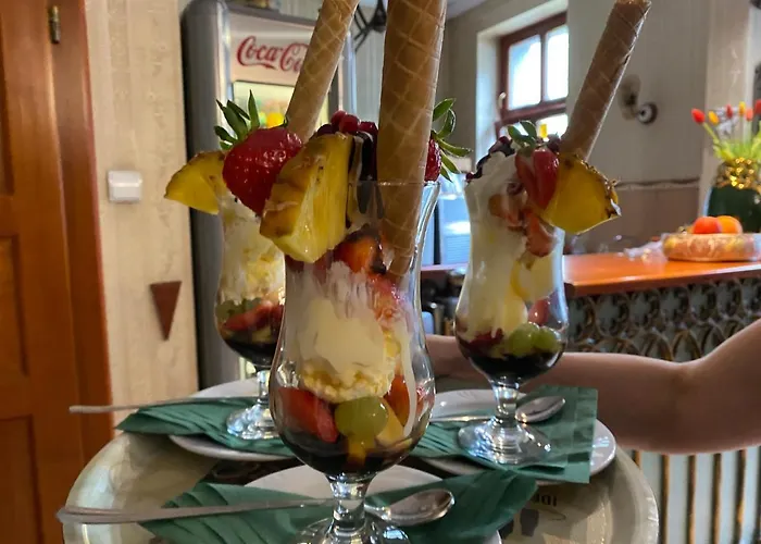 Hotel I Restauracja Castle