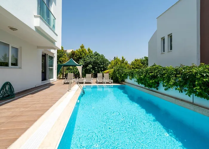 Ada Villas