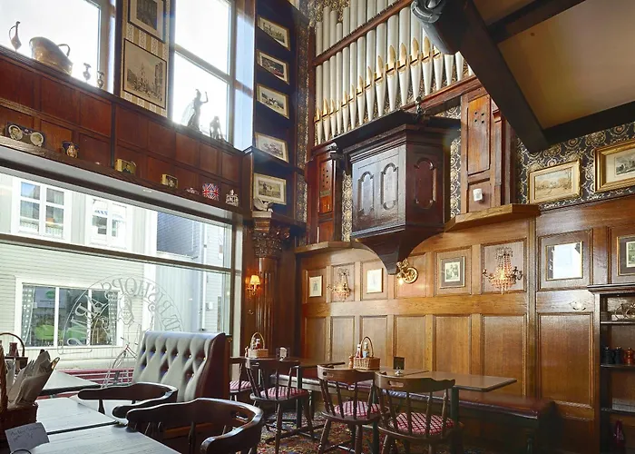 Hotel Bishops Arms Pitea