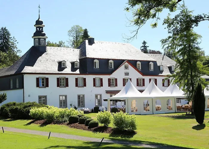 Schloss Auel Boutique Hotel & Design Golf Lodge