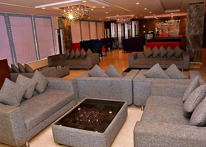 Hotel Akbar International