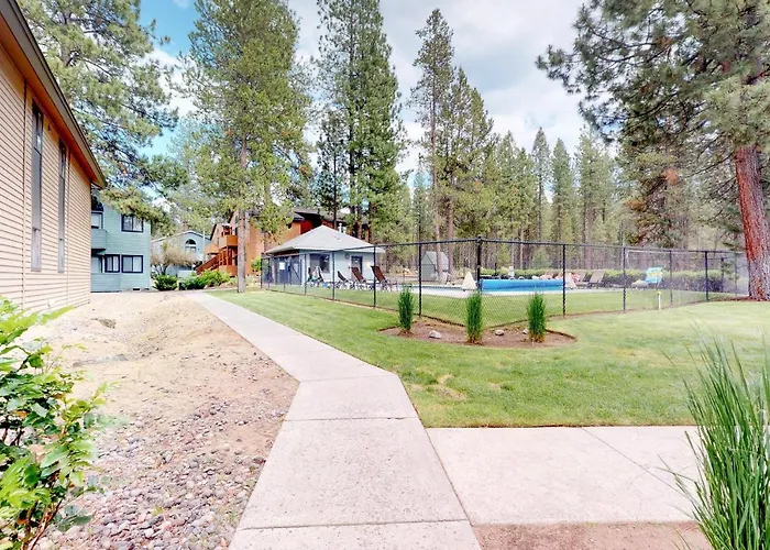 Powder Village G-1 | Discover Sunriver
