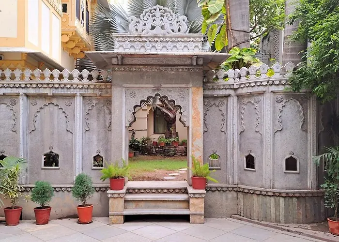 Mahendra Prakash