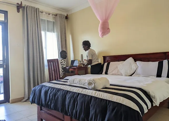 Kasenene Legacy Hotel