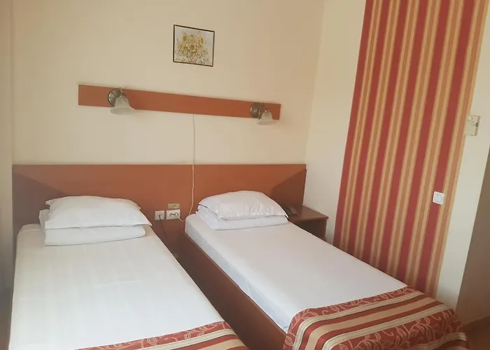 Hotel Transit